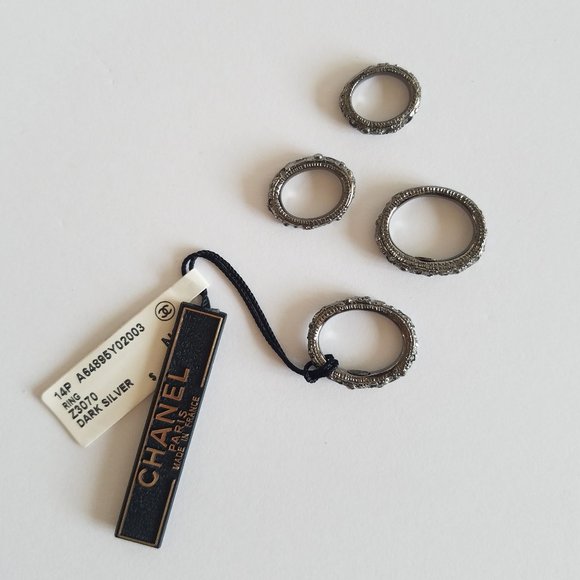 NWT Chanel Set of 4 Rings Dark Silver Color Limited Edition - Picture 6 of 8